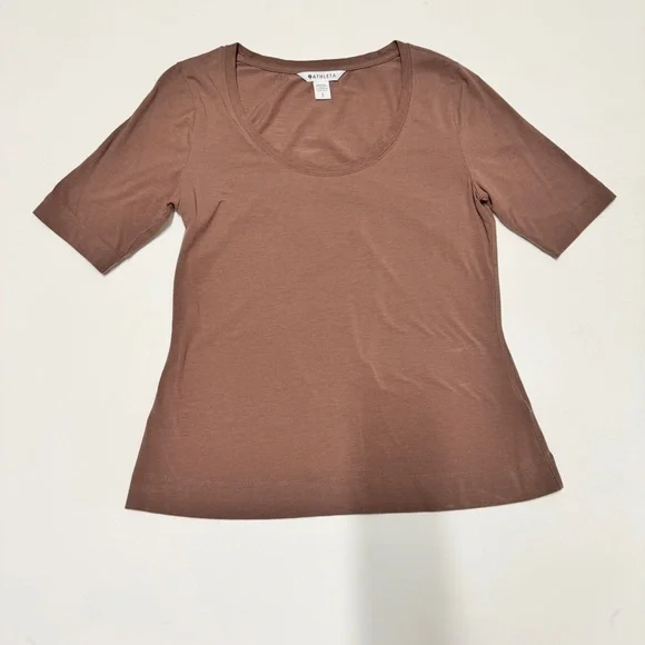 Athleta - Crew Neck Short Sleeve Tee in Taupe Brown - Picture 2 of 7